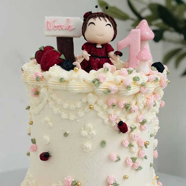 Latest BakedOut Instagram cake post preview